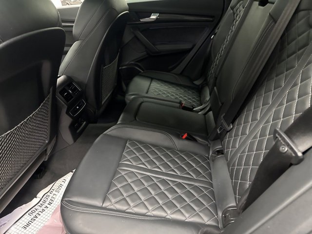 Used 2020 Audi SQ5 Premium Plus w/ Premium Plus Package image 19