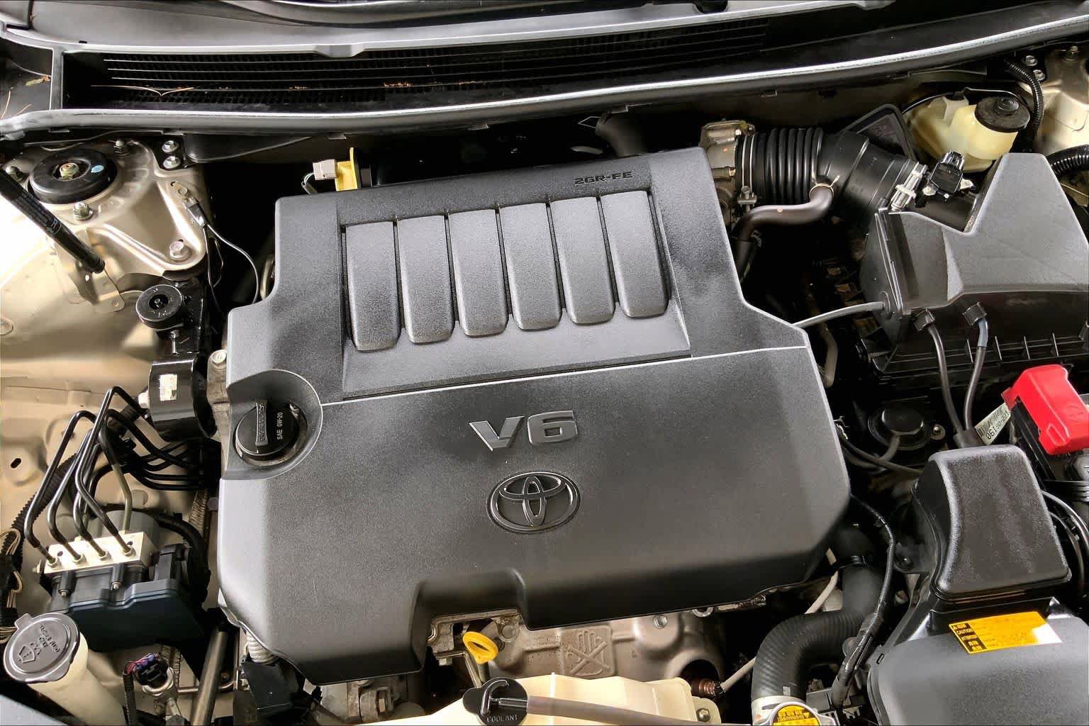 Used 2014 Toyota Avalon Limited w/ Technology Package FWD image 31