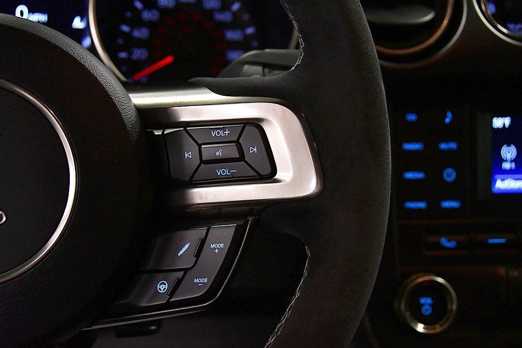 Used 2016 Ford Mustang Shelby GT350 w/ Track Package image 19