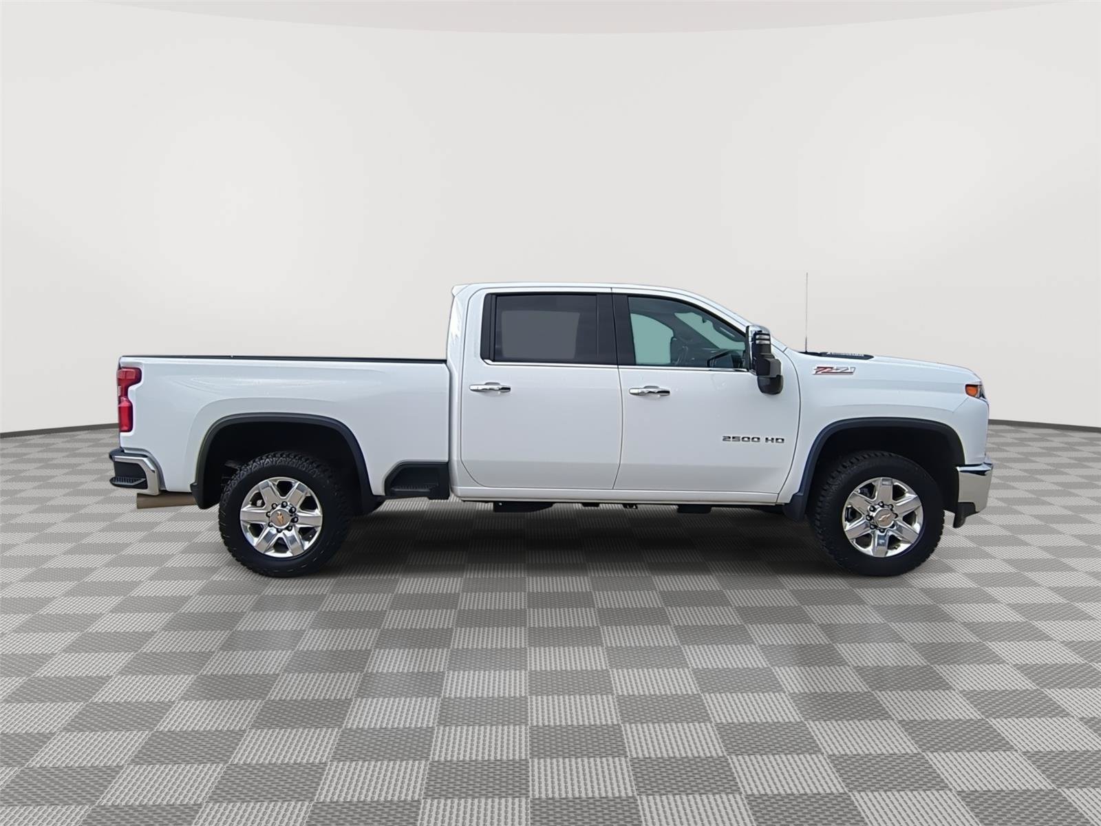 Used 2022 Chevrolet Silverado 2500 LTZ AWD/4WD image 6