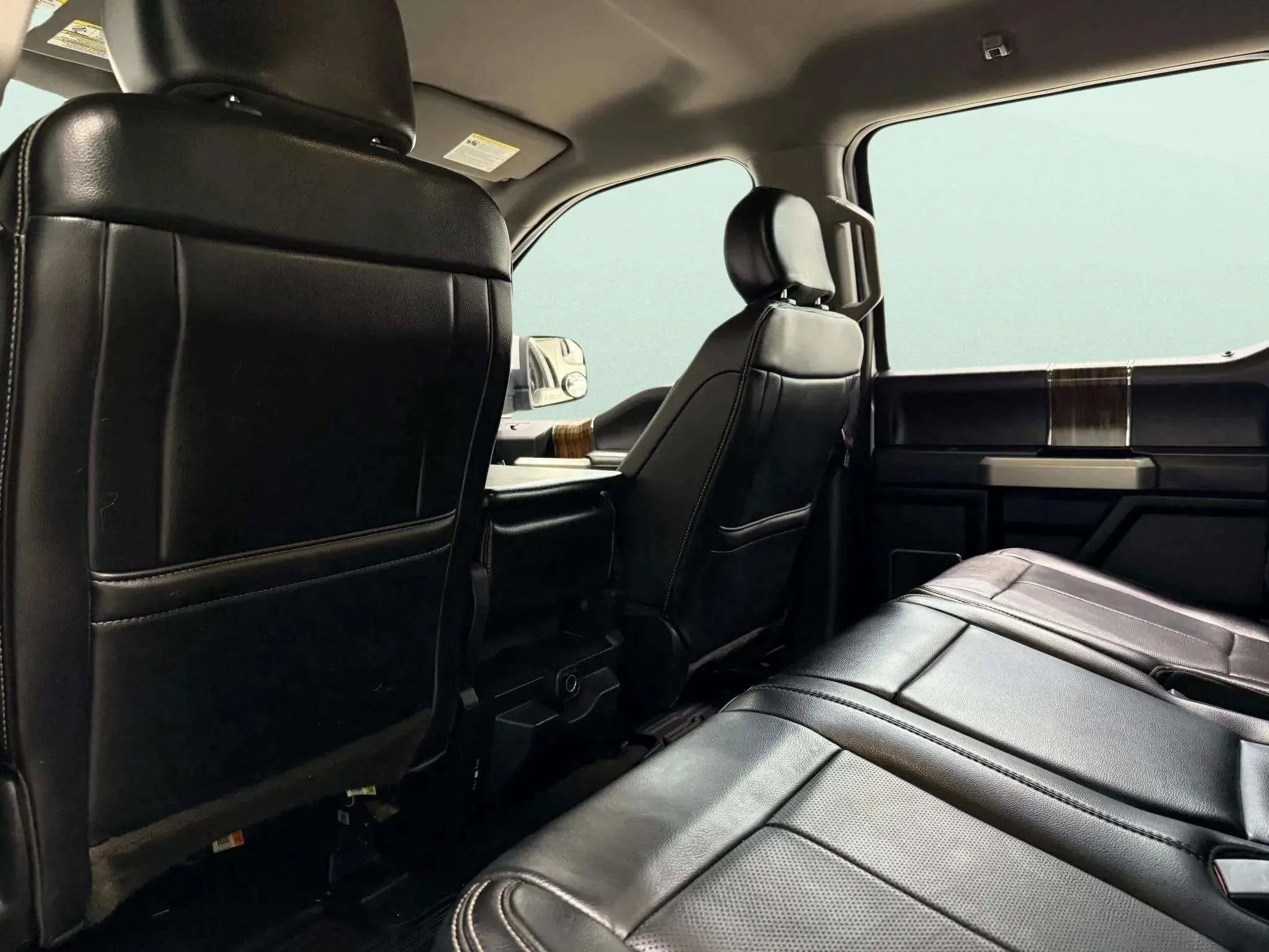 Used 2019 Ford F150 Lariat image 27
