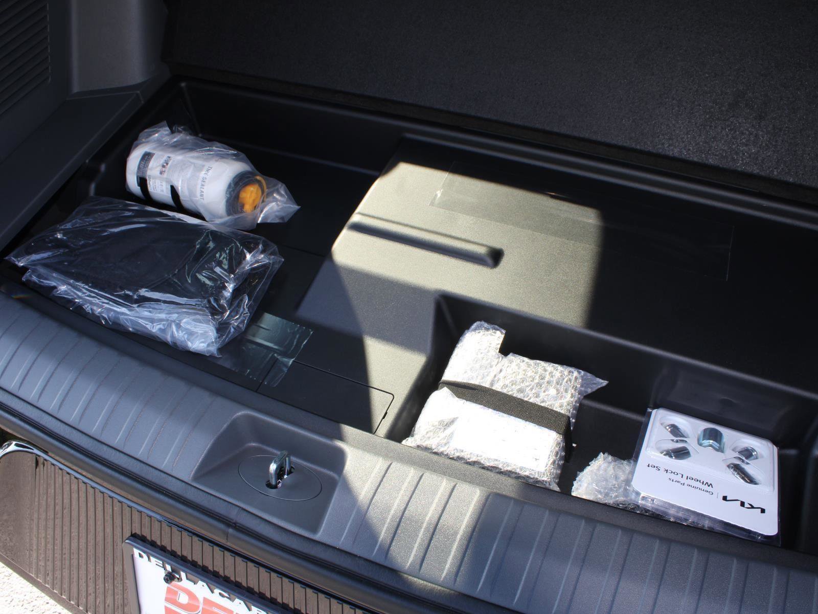 New 2026 Kia EV9 Land w/ Nightfall Edition Package image 13