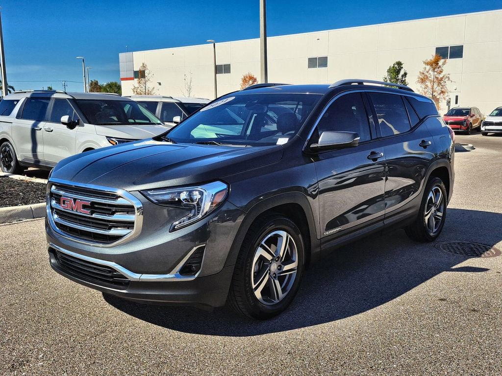 Used 2021 GMC Terrain SLT image 2