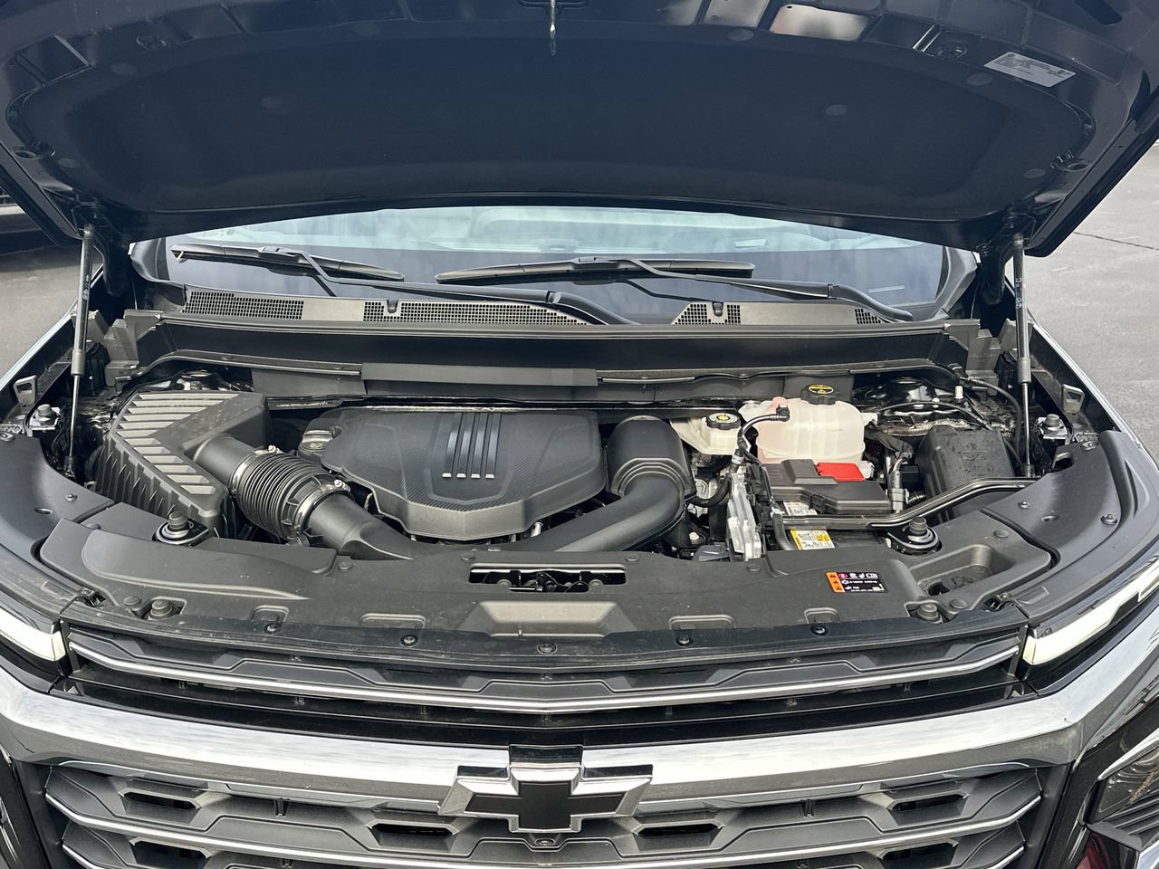 New 2025 Chevrolet Traverse LT w/ Enhanced Driving Package image 30