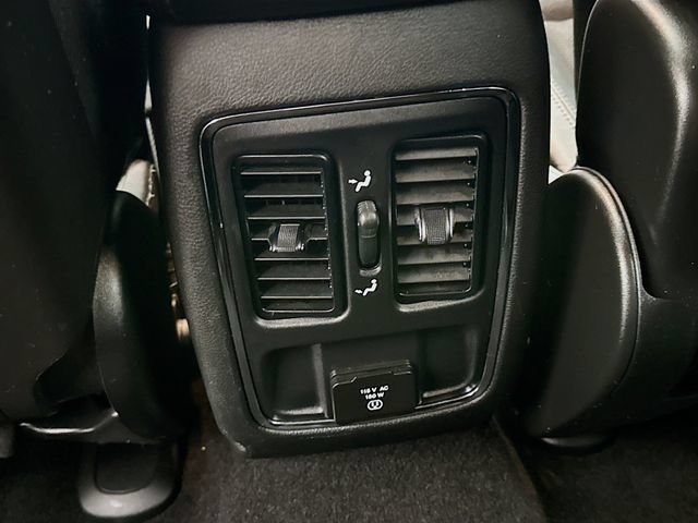 Used 2021 Jeep Grand Cherokee Laredo X AWD/4WD image 26