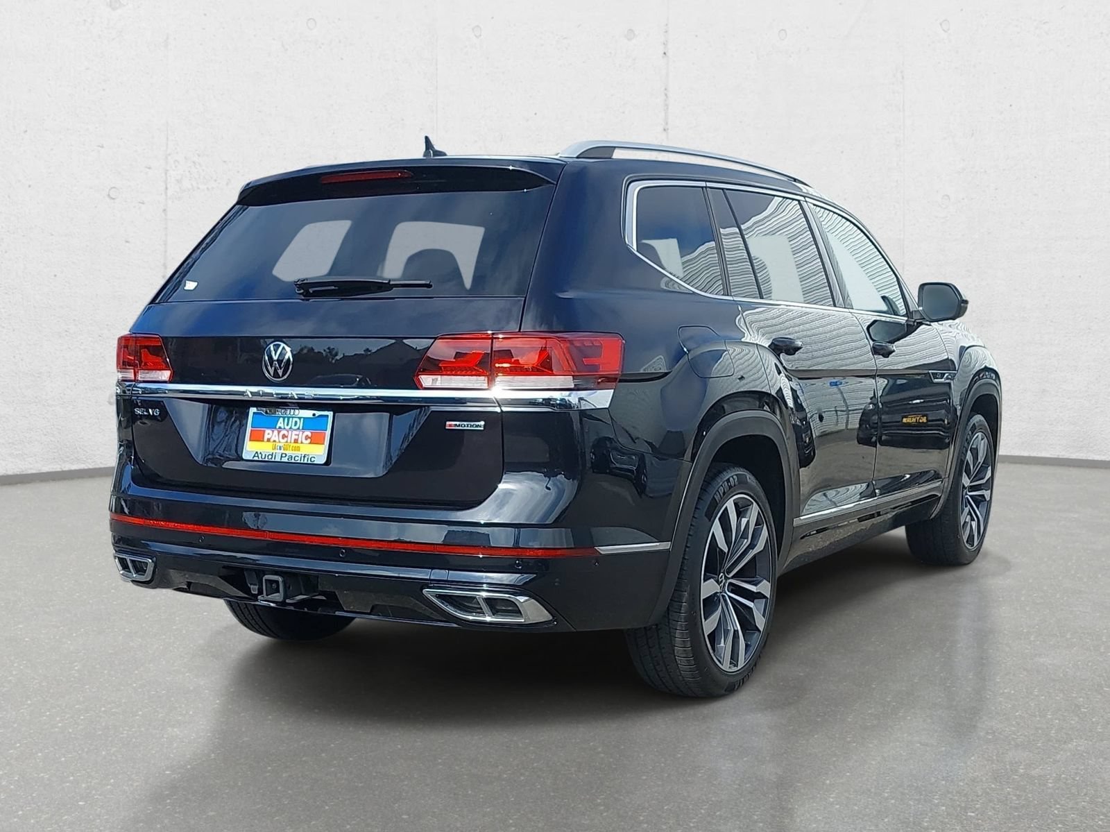 Used 2022 Volkswagen Atlas SEL Premium AWD/4WD image 5