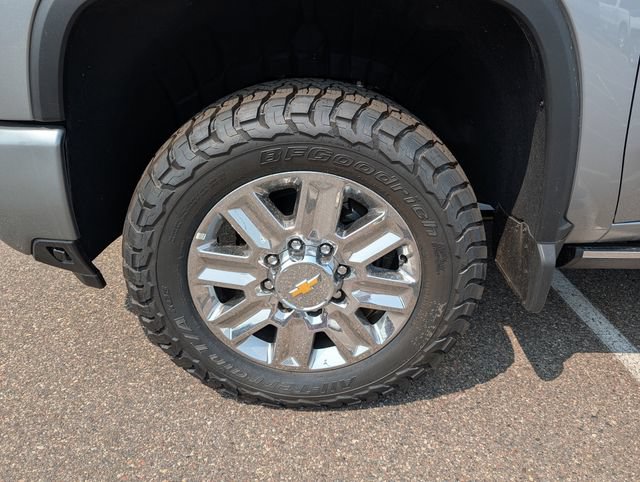 New 2026 Chevrolet Silverado 2500 High Country w/ High Country Premium Package AWD/4WD image 5