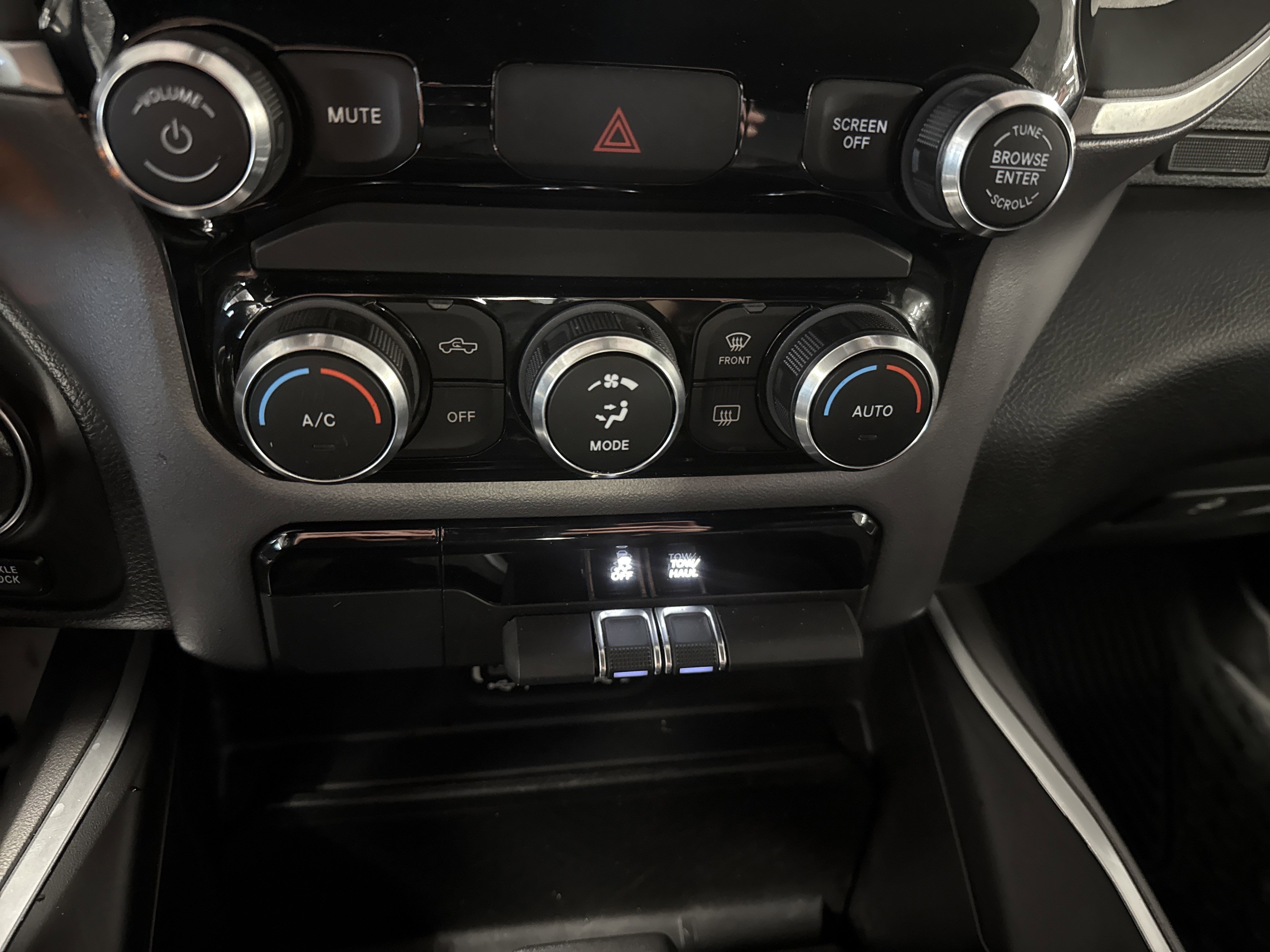 Used 2022 RAM 1500 Big Horn w/ Back Country Package image 23