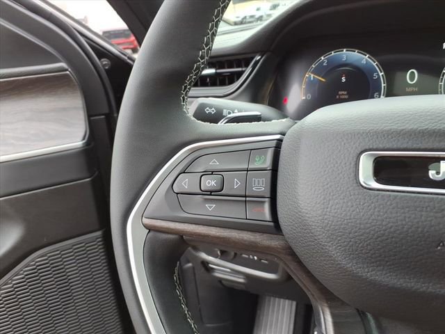 New 2026 Jeep Grand Cherokee Altitude image 19