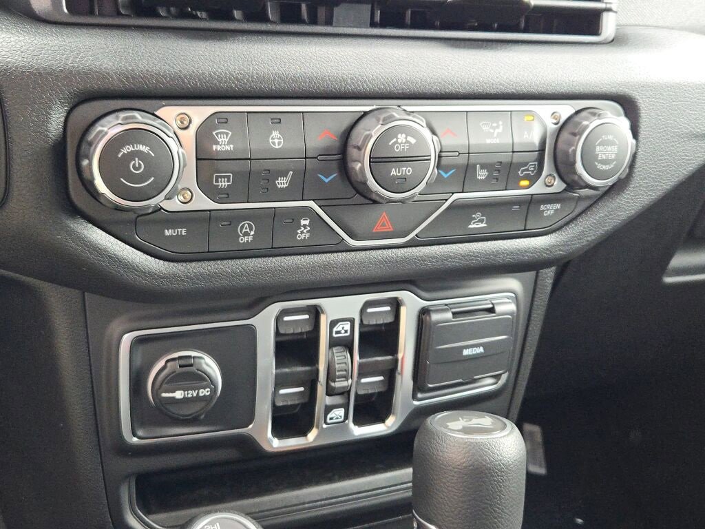 New 2025 Jeep Wrangler Sport S image 28