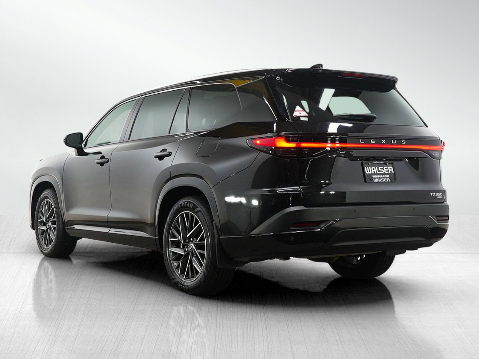 Used 2025 Lexus TX 350 AWD image 3