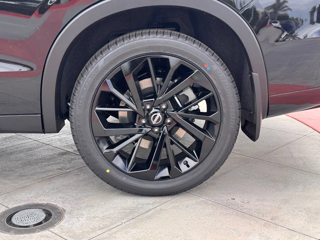New 2026 Nissan Rogue Platinum AWD/4WD image 10