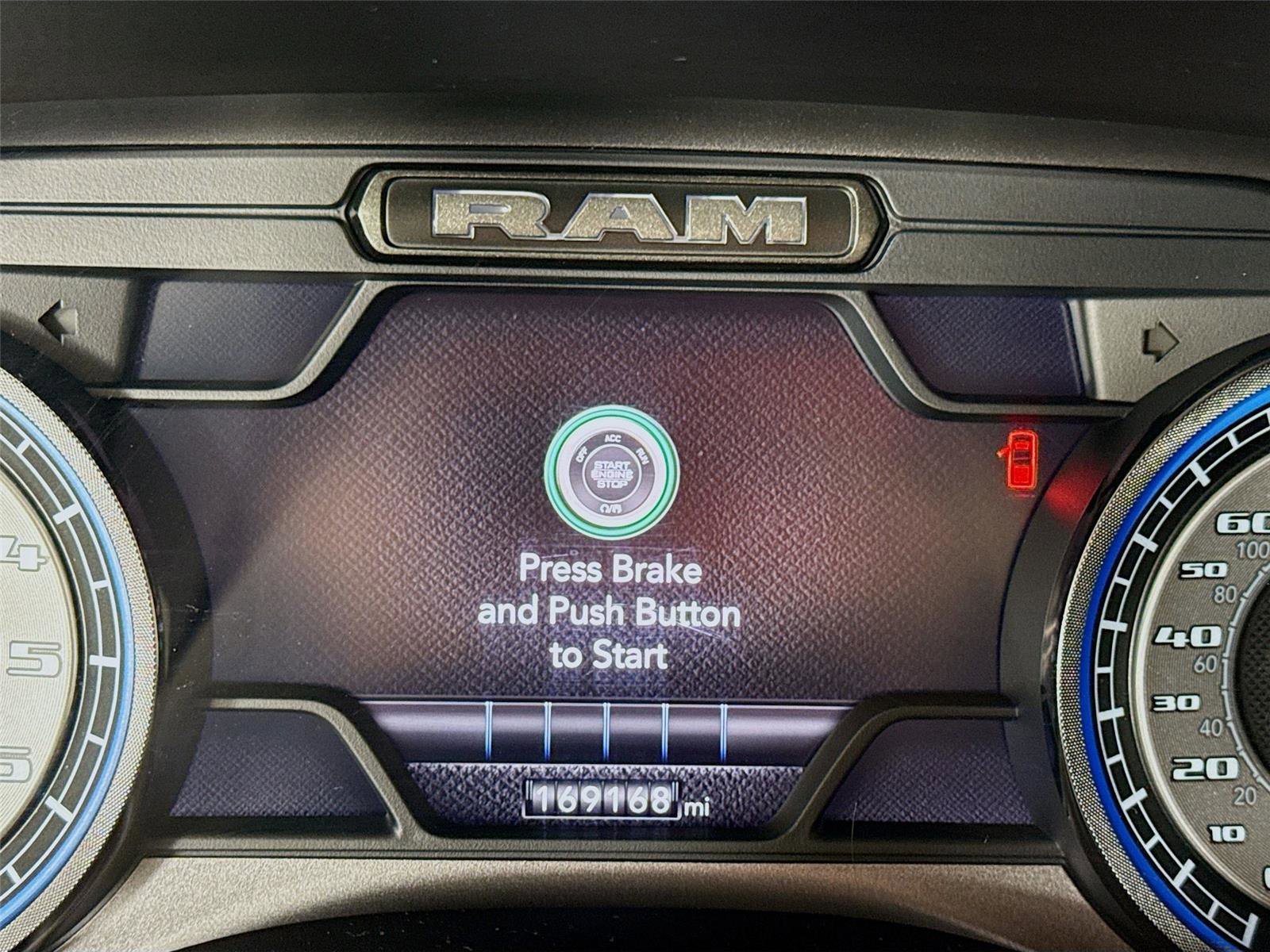 Used 2022 RAM 2500 Limited w/ Towing Technology Group AWD/4WD image 6