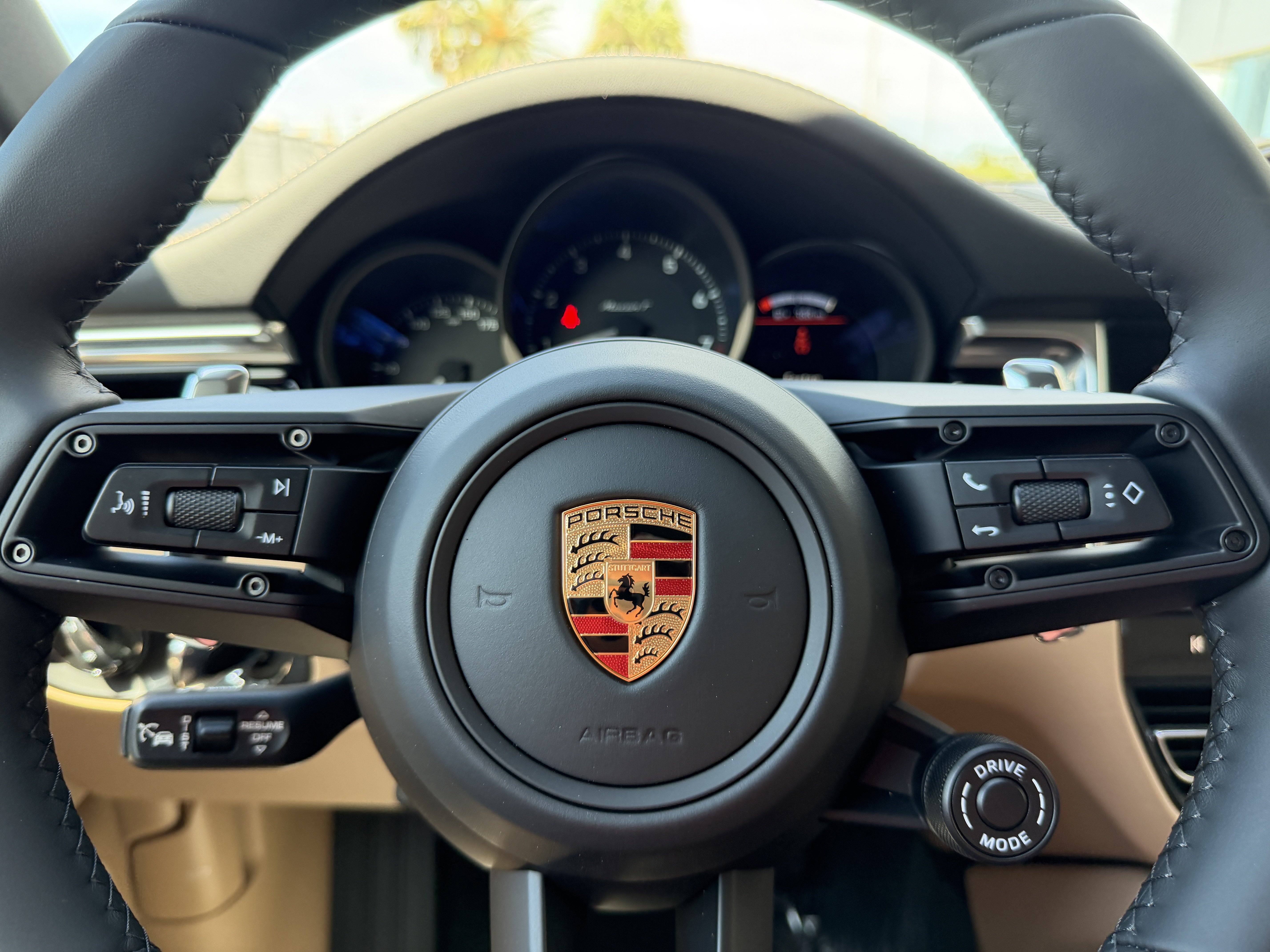 New 2026 Porsche Macan Turbo AWD/4WD image 34