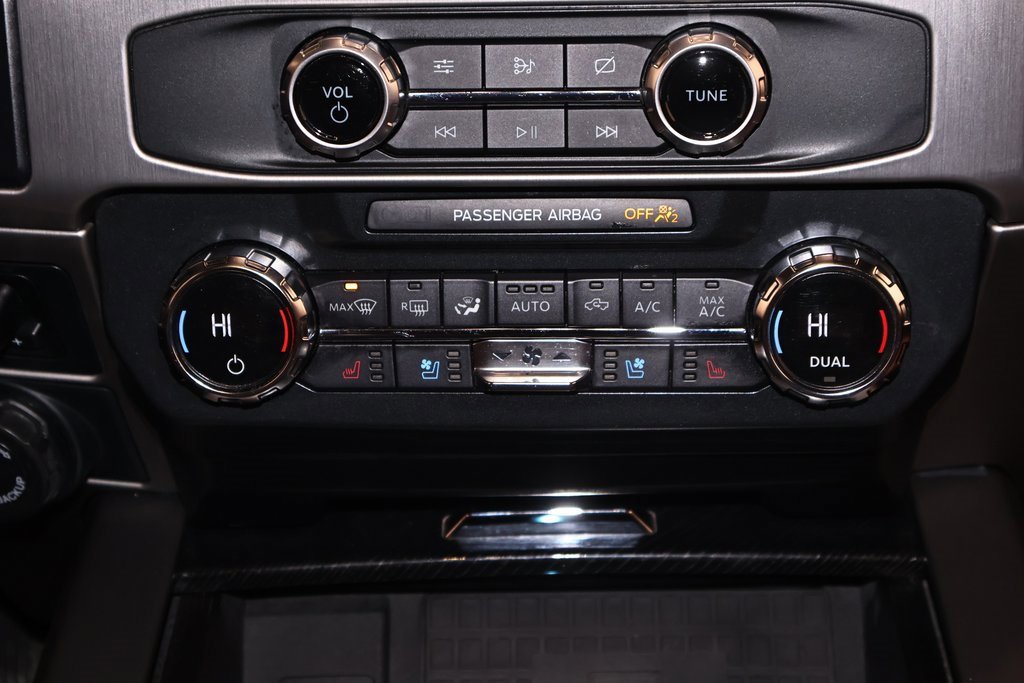 Used 2022 Ford F450 Platinum w/ FX4 Off-Road Package image 37