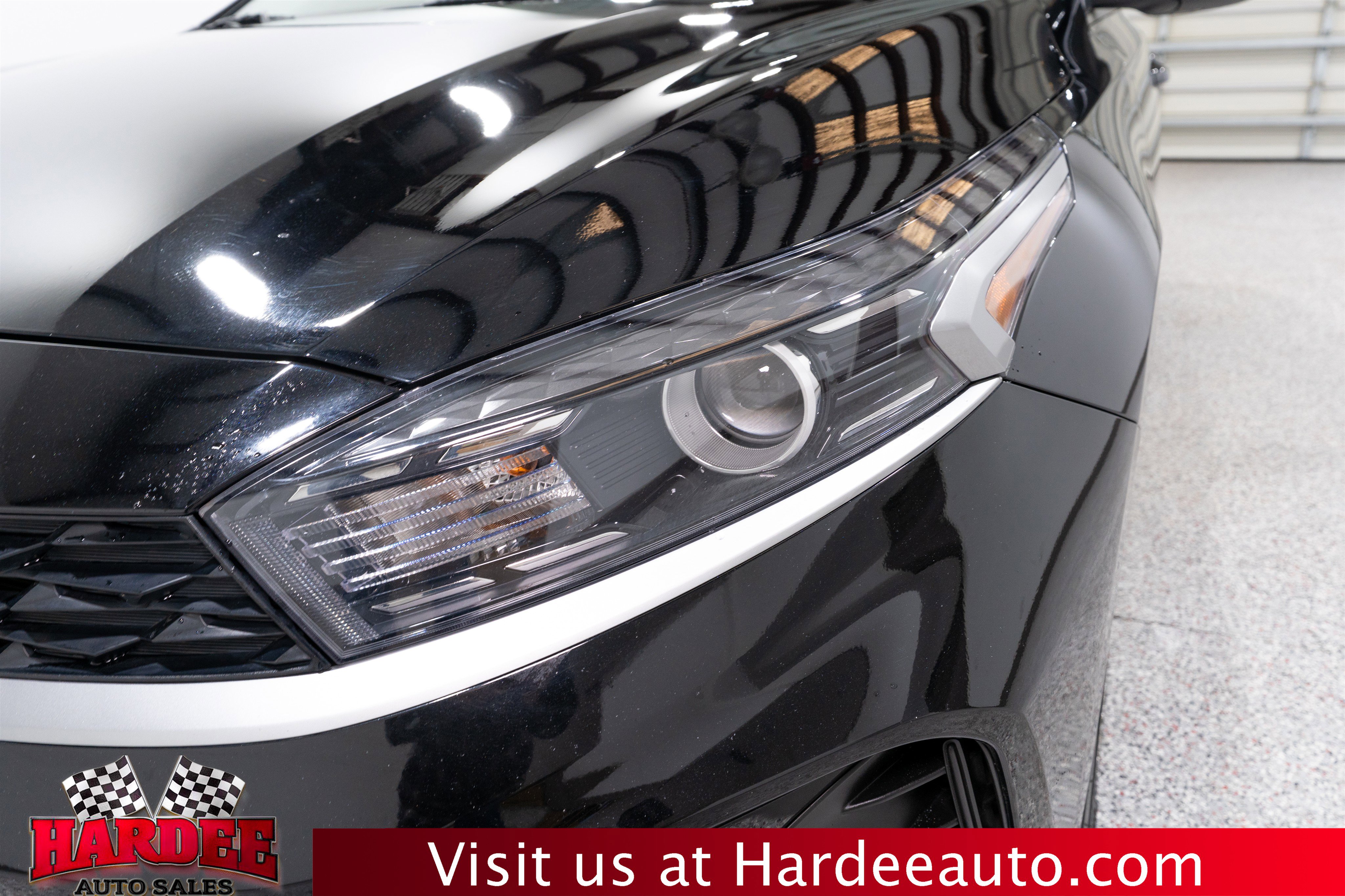 Used 2024 Kia Forte LXS image 8