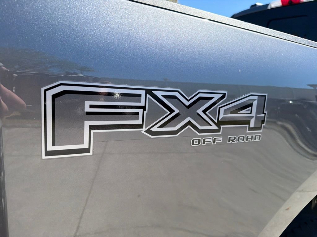 Used 2024 Ford F250 Lariat w/ Black Appearance Package image 12