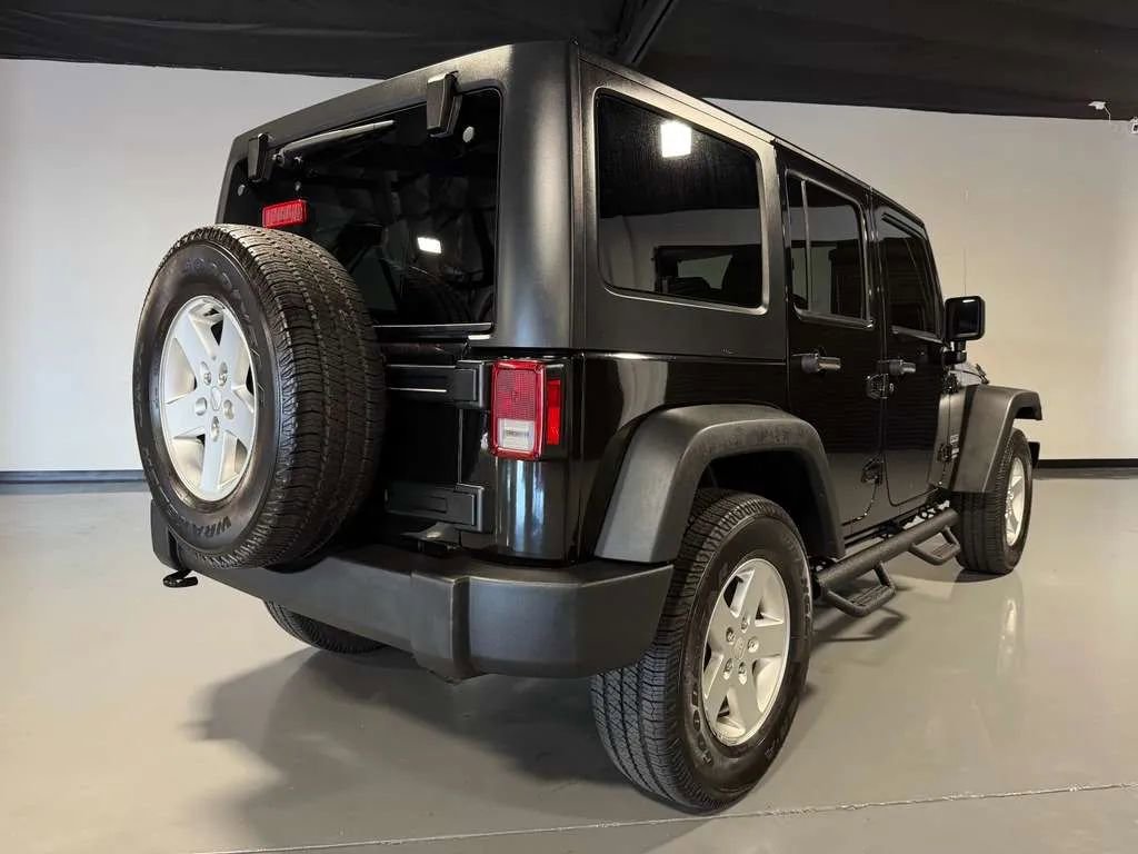 Used 2016 Jeep Wrangler Unlimited Sport w/ Quick Order Package 24S AWD/4WD image 4
