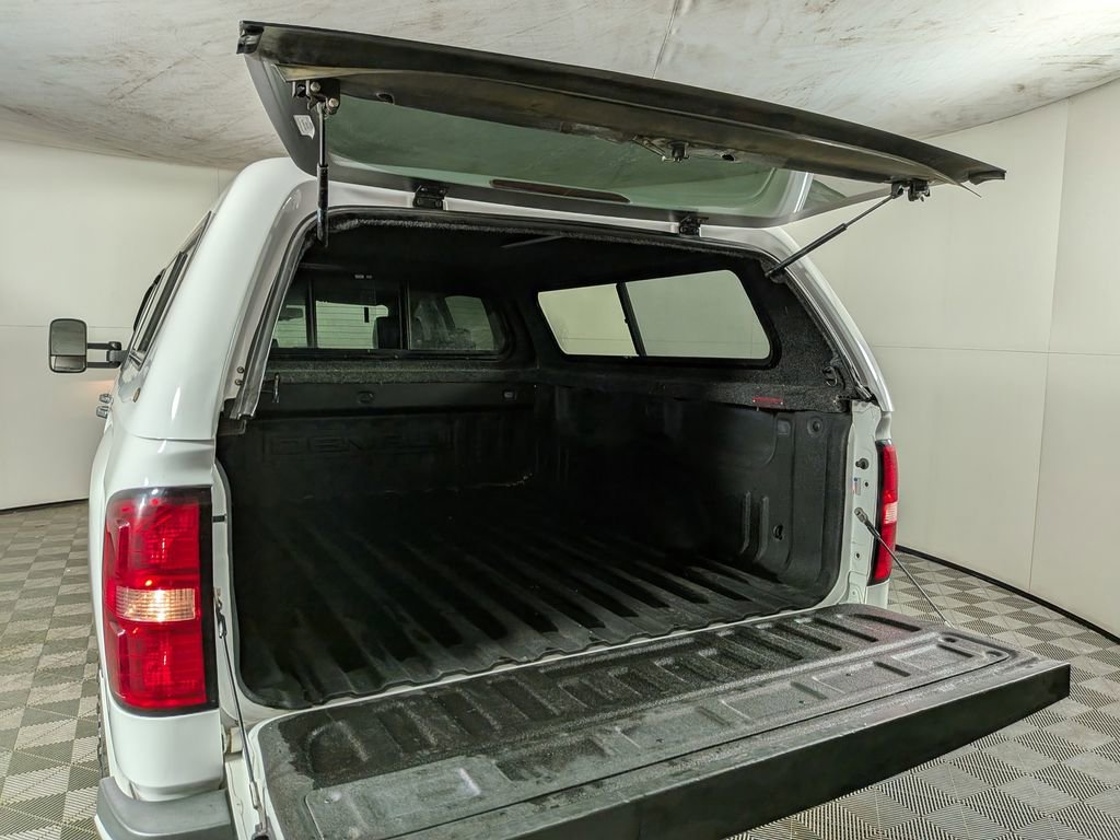 Used 2015 GMC Sierra 2500 Denali image 9