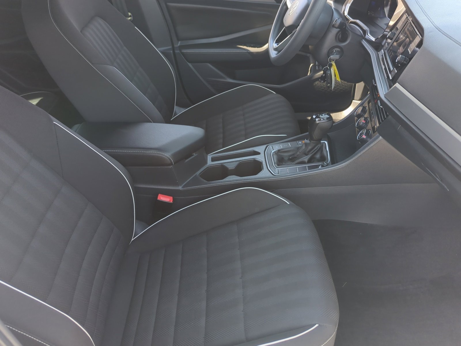 Certified 2023 Volkswagen Jetta Sport image 18