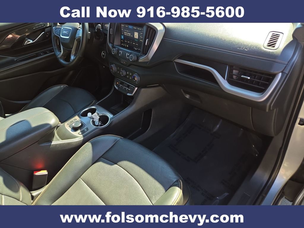Used 2024 GMC Terrain AT4 image 31