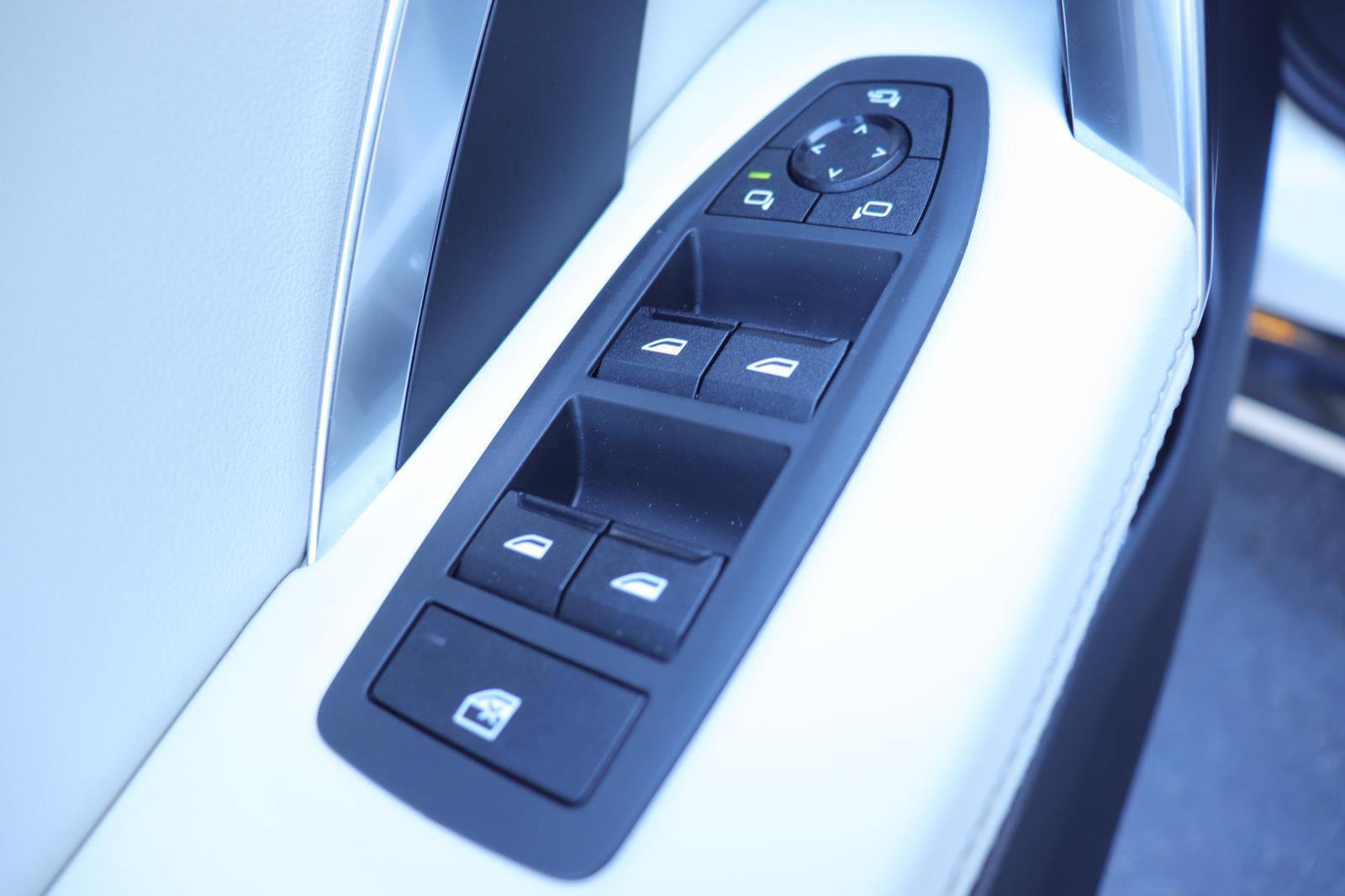 Used 2026 BMW X1 xDrive28i w/ Technology Package image 26