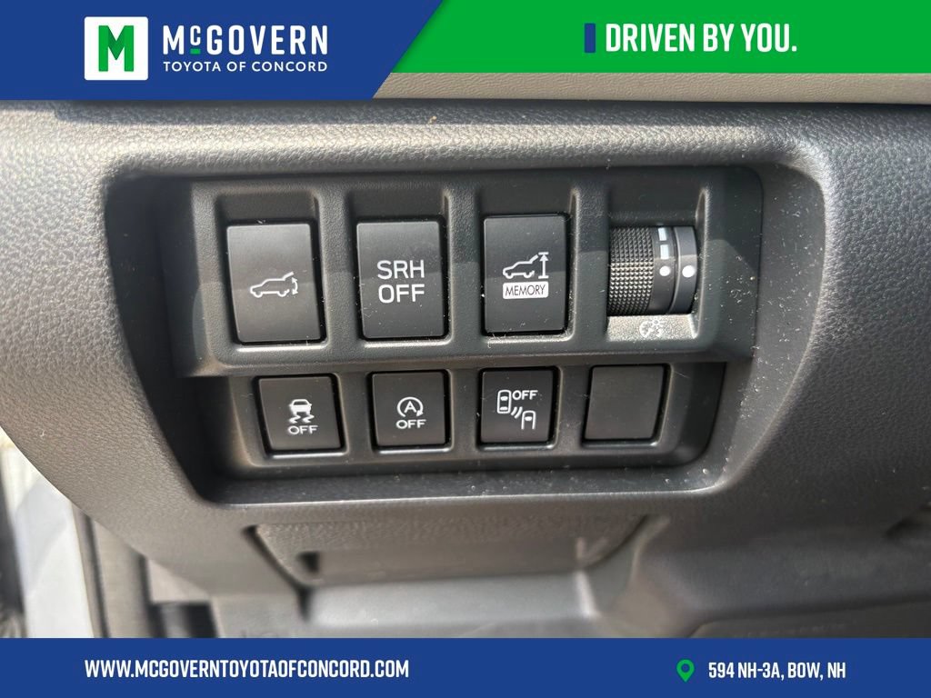 Used 2024 Subaru Forester Limited AWD/4WD image 42