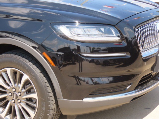 Certified 2023 Lincoln Nautilus AWD w/ Premium Package image 5
