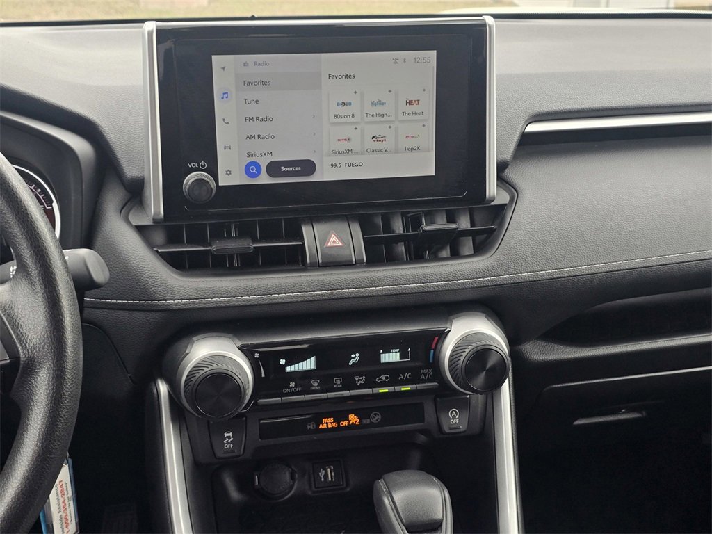 Used 2024 Toyota RAV4 LE image 18