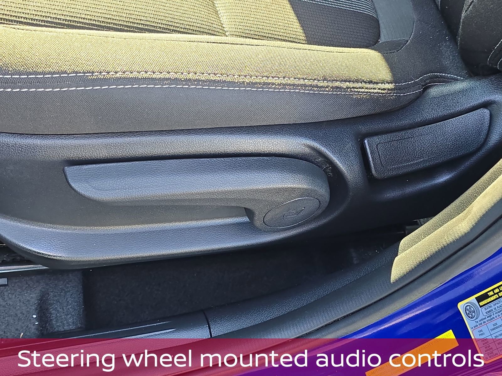 Used 2022 Hyundai Venue SEL image 14