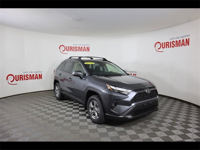 Used 2025 Toyota RAV4 XLE image 12