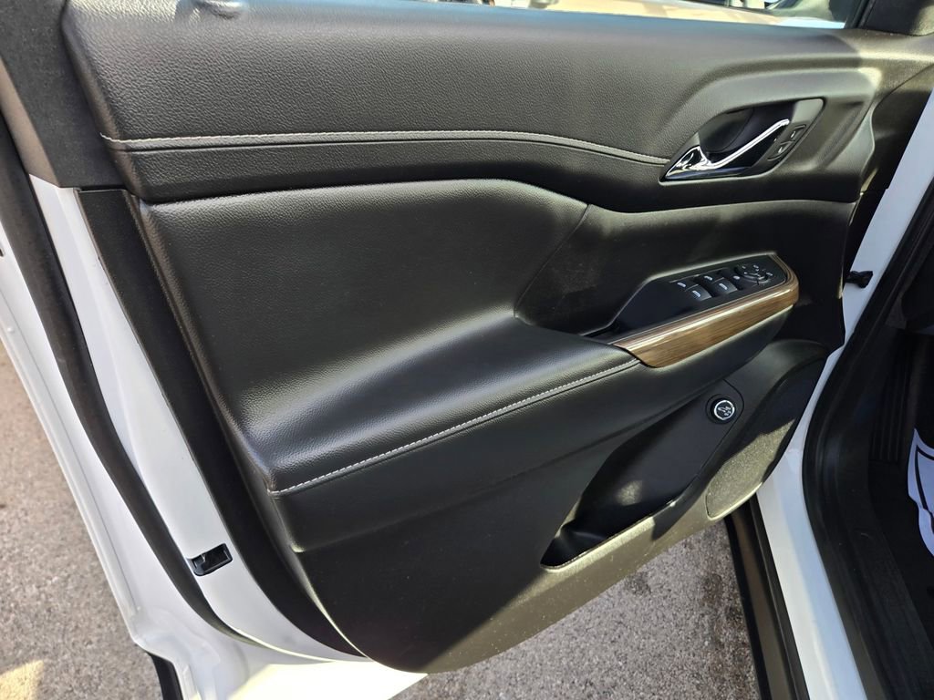 Certified 2023 GMC Acadia SLE w/ Driver Convenience Package image 35