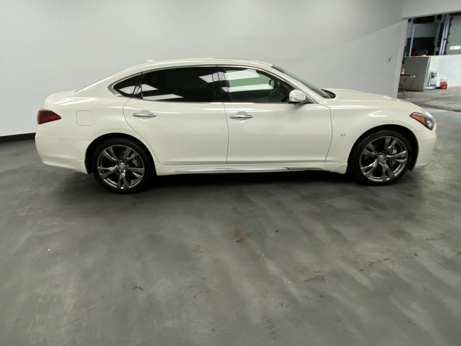 Used 2016 INFINITI Q70 L 3.7 w/ Deluxe Touring Package AWD/4WD image 7