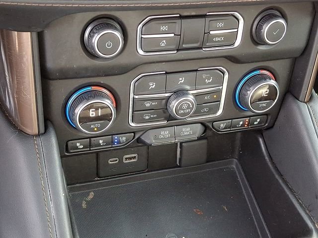 Used 2021 Chevrolet Suburban High Country w/ Premium Package image 23