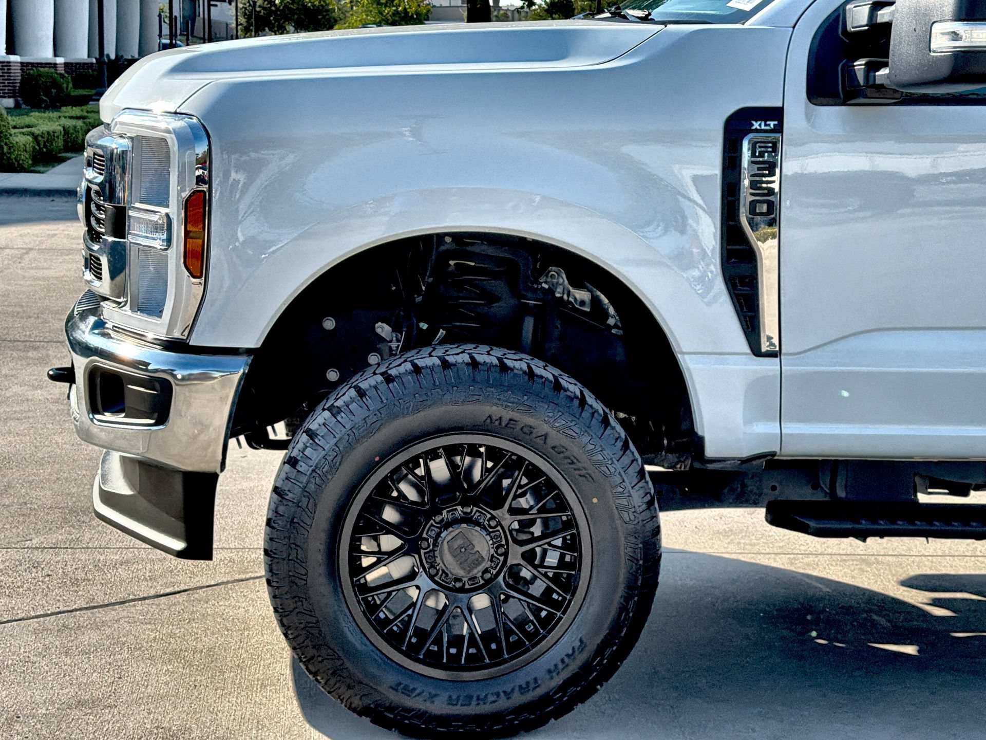 Used 2025 Ford F350 XLT AWD/4WD image 10