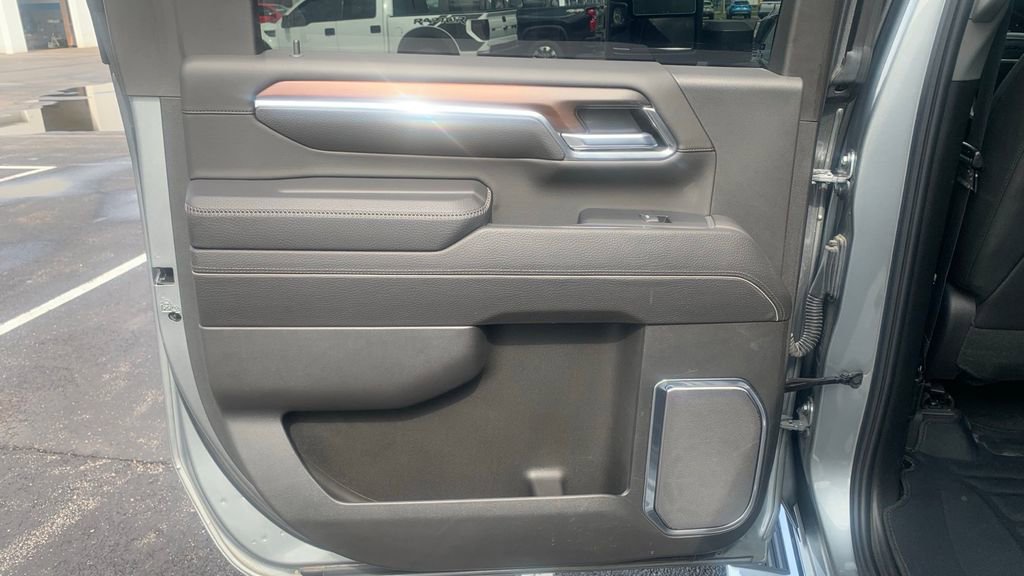 Used 2024 GMC Sierra 2500 Denali w/ Denali Reserve Package image 17