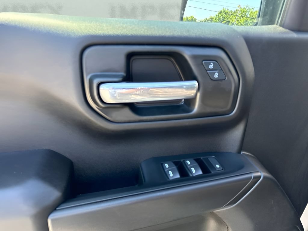 Used 2025 Chevrolet Silverado 1500 W/T w/ Trailering Package RWD image 23