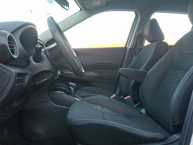 Used 2021 Nissan Kicks S image 14