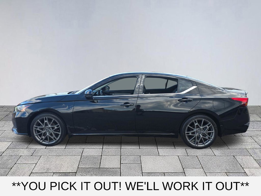 Used 2023 Nissan Altima 2.0 SR FWD image 4