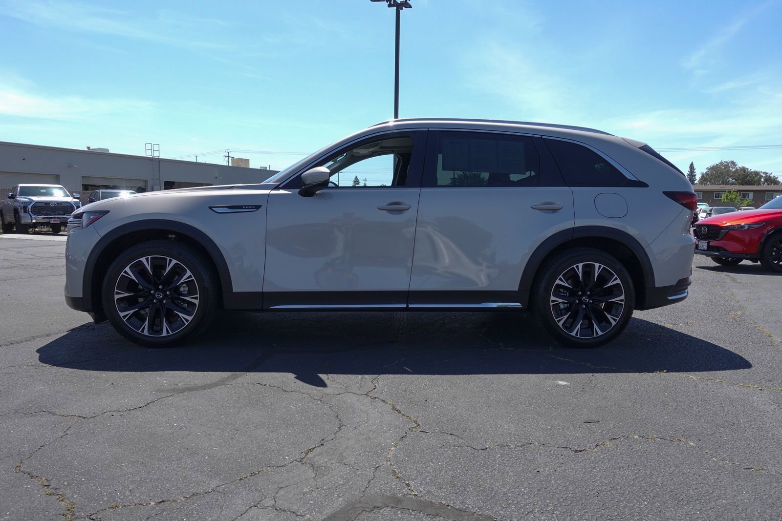 Certified 2024 MAZDA CX-90 Plug-In Hybrid w/ Premium Pkg AWD/4WD image 8