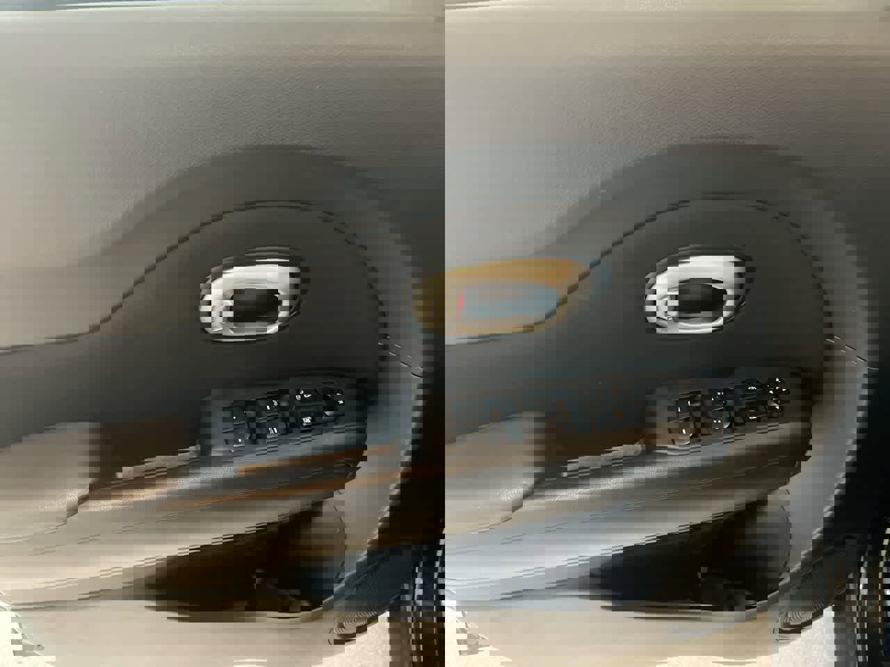 Used 2016 Kia Soul + image 13