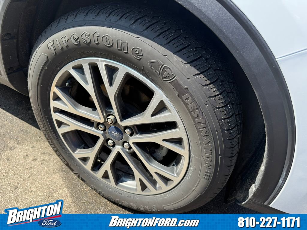 Used 2020 Ford Escape SEL image 10