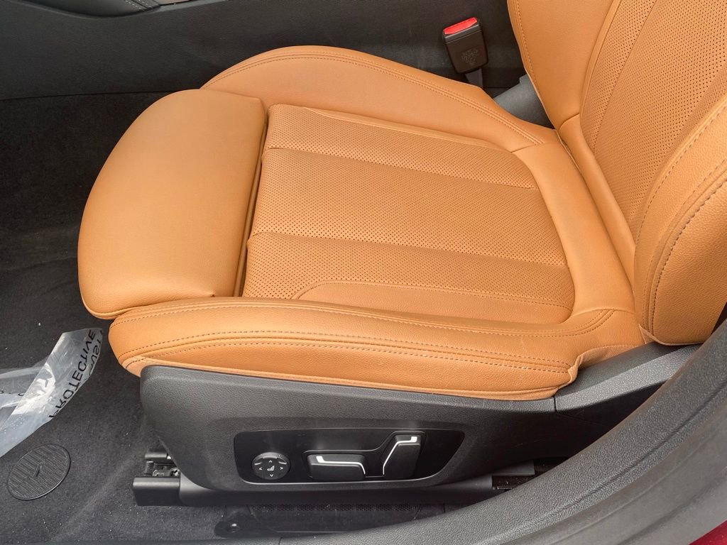 Used 2025 BMW M440i image 11