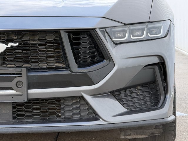 Used 2025 Ford Mustang GT RWD image 7