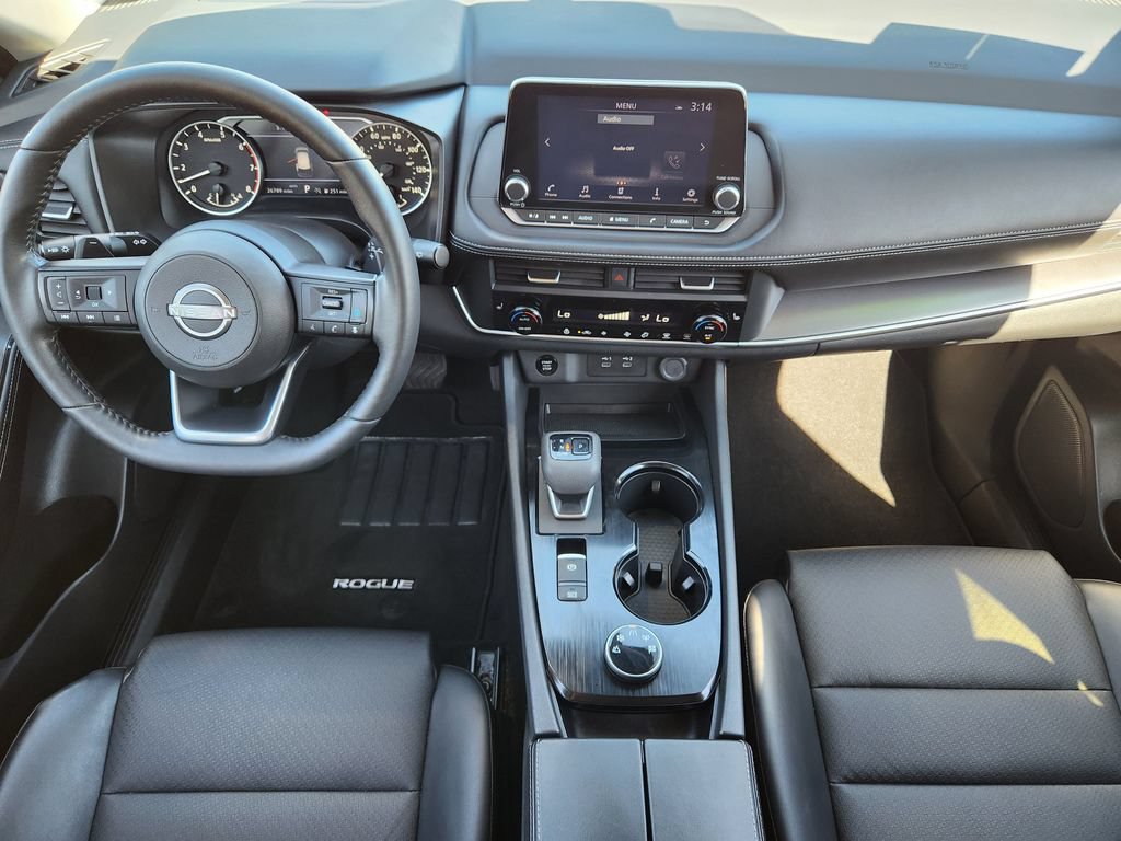 Used 2024 Nissan Rogue SV w/ SV Premium Package AWD/4WD image 15