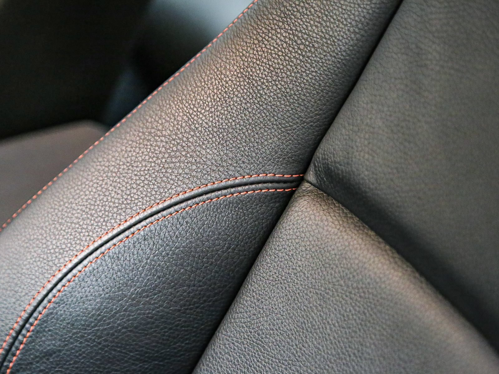 Used 2011 BMW 1 Series M RWD image 41