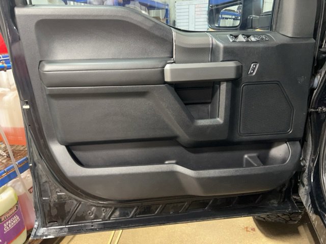 Used 2017 Ford F150 XLT w/ Equipment Group 302A Luxury AWD/4WD image 23