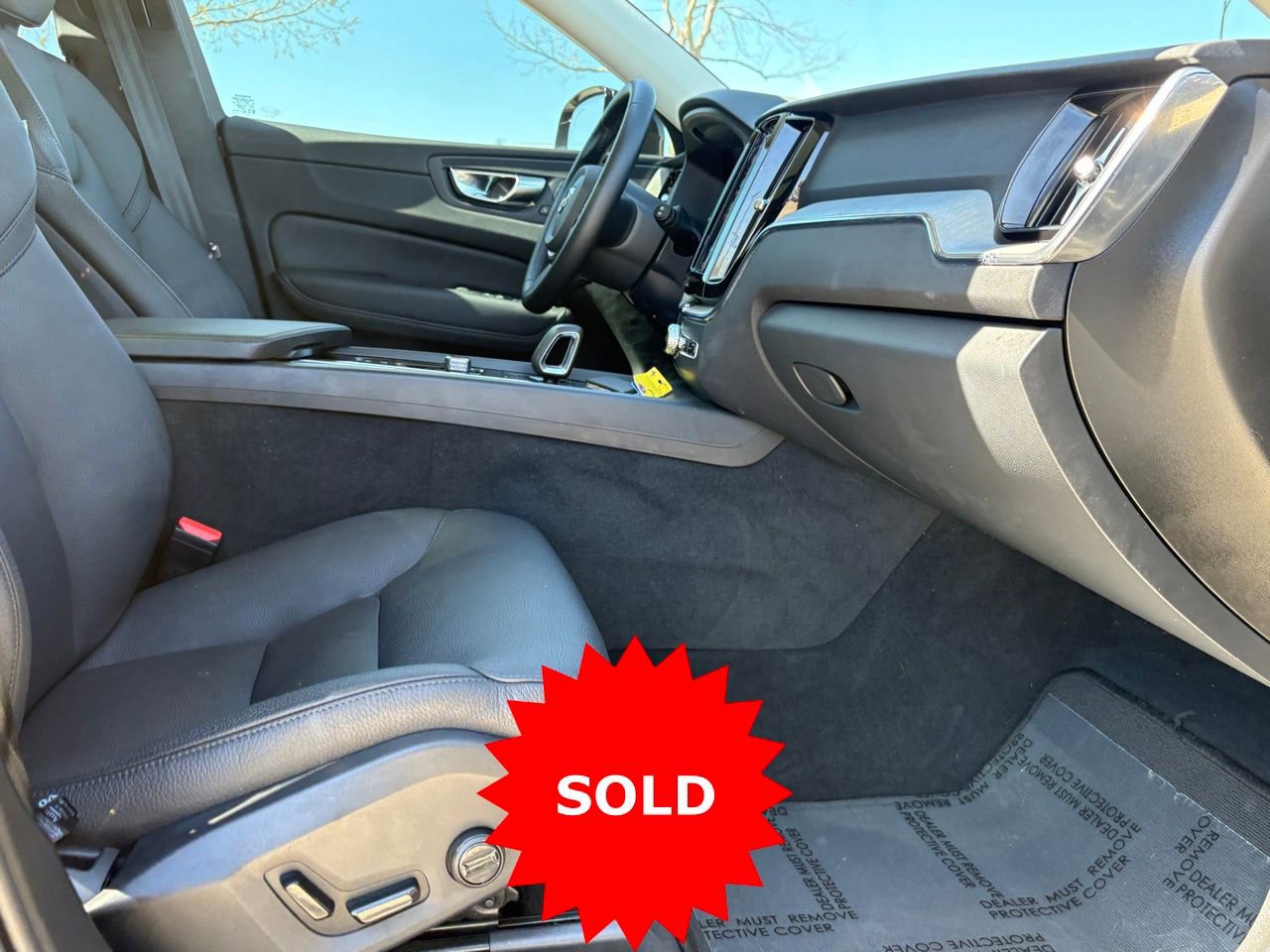 Certified 2025 Volvo XC60 B5 Plus image 37