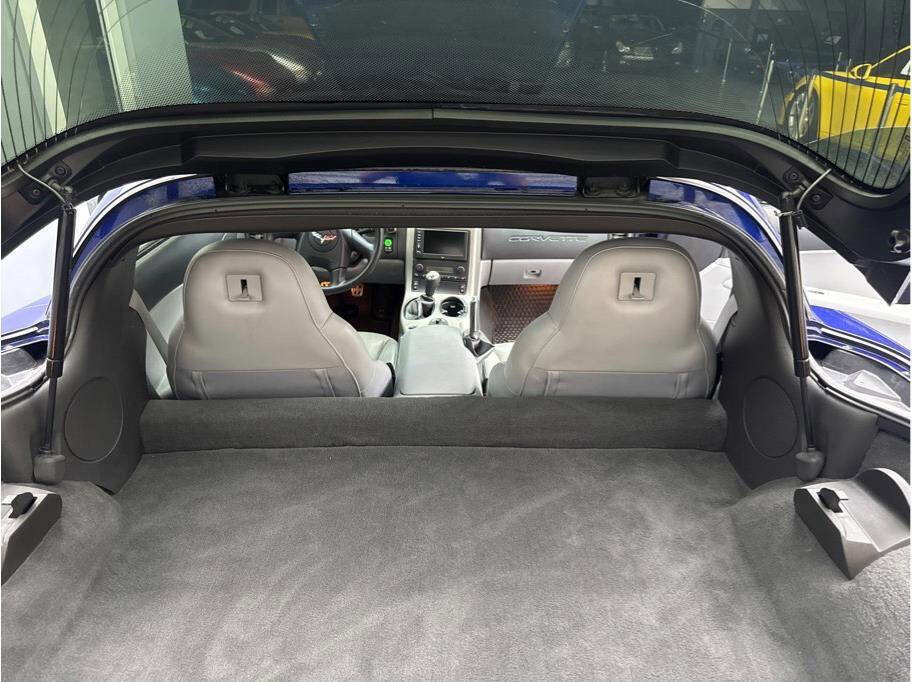 Used 2005 Chevrolet Corvette Coupe w/ Preferred Equipment Group image 18