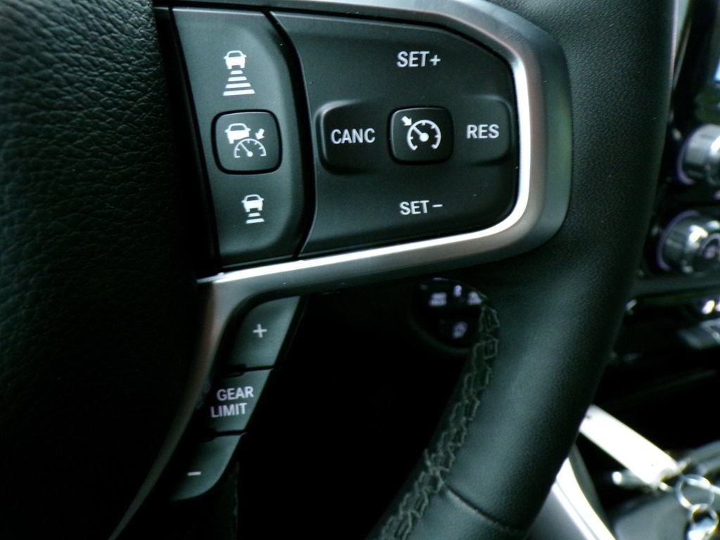Used 2025 RAM 1500 Big Horn AWD/4WD image 31